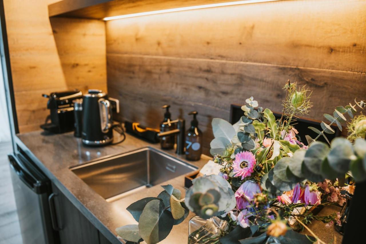 Hotel Cross Hill Glamping à Lake Hawea Extérieur photo